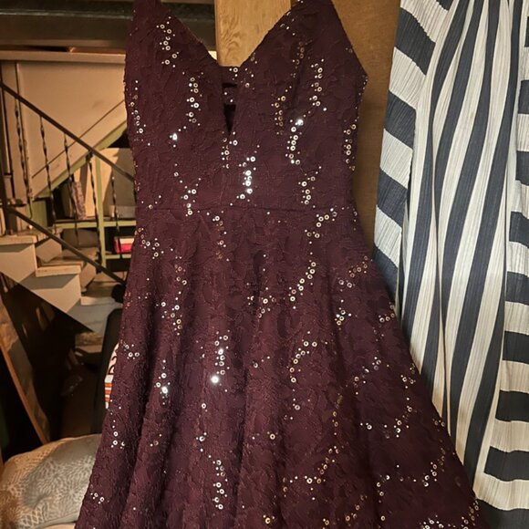 Burgundy sequins formal minidress with shoulder straps - Picture 1 of 3